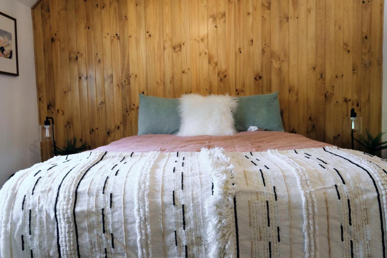 Lake Front Cabins Джун Лейк Екстериор снимка